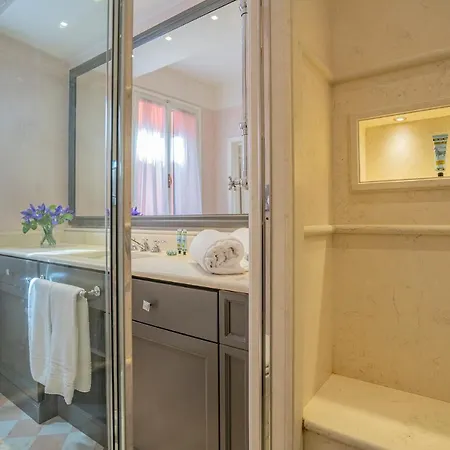 Ca' Grassi 2 Charming Balcony Apartament *