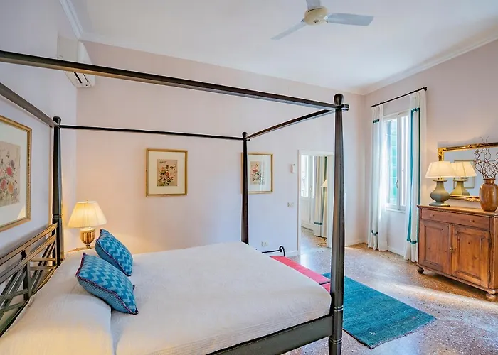 Ca' Grassi 2 In San Marco With Balcony 威尼斯