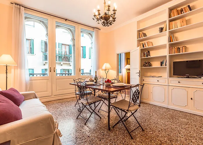 公寓 Ca' Grassi 2 In San Marco With Balcony *