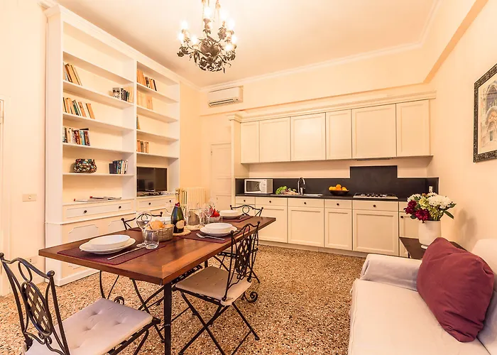 Ca' Grassi 2 In San Marco With Balcony