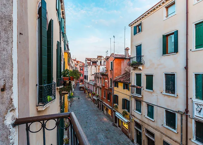 Ca' Grassi 2 In San Marco With Balcony Veneza
