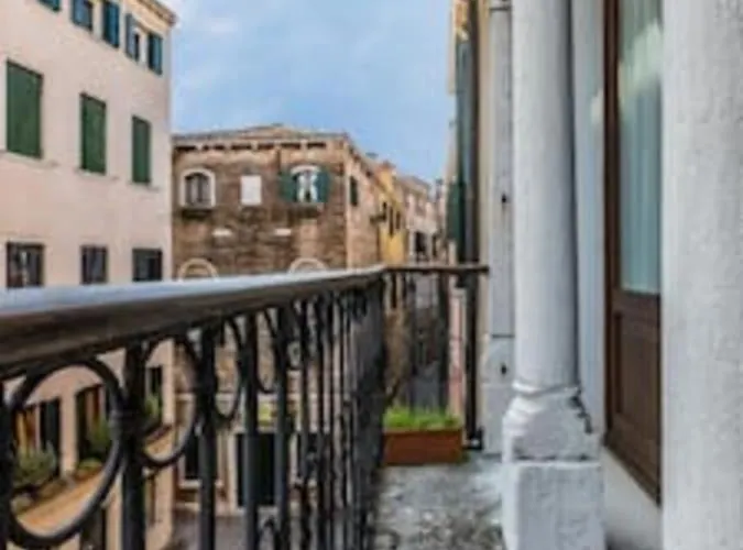 Ca' Grassi 2 In San Marco With Balcony