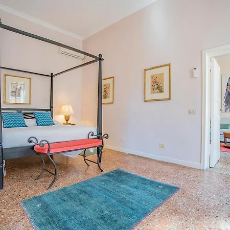 Ca' Grassi 2 In San Marco With Balcony *