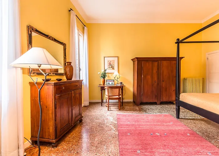 Ca' Grassi 2 In San Marco With Balcony Veneza